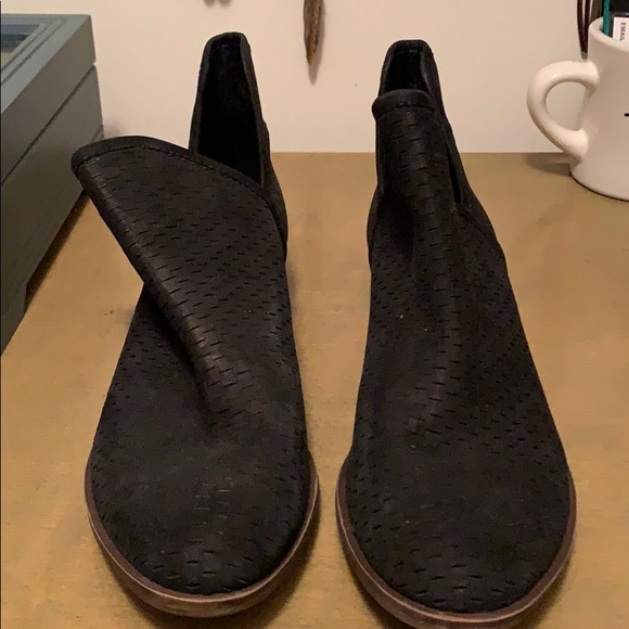 Lucky Booties Black 7.5 - Picture 2 of 4